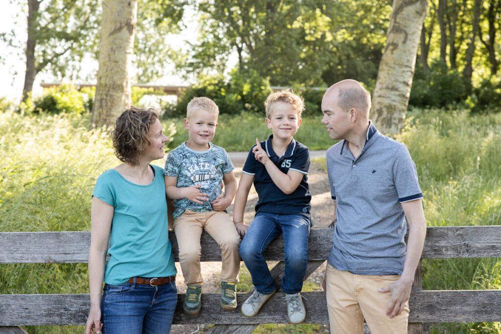 Fotoshoot van een gezin door Dasja Dijkstra van Das Knuss Fotografie Fotograaf Rotterdam Gouda Nieuwerkerk