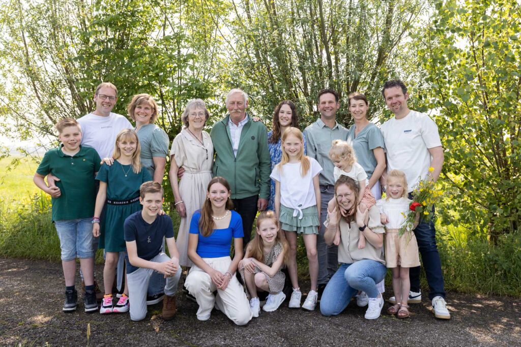 Familie fotoshoot in de omgeving van Hogebrug, Waarder, Woerden, Oudewater of Bodegraven door Dasja Dijkstra van Das Knuss Fotografie