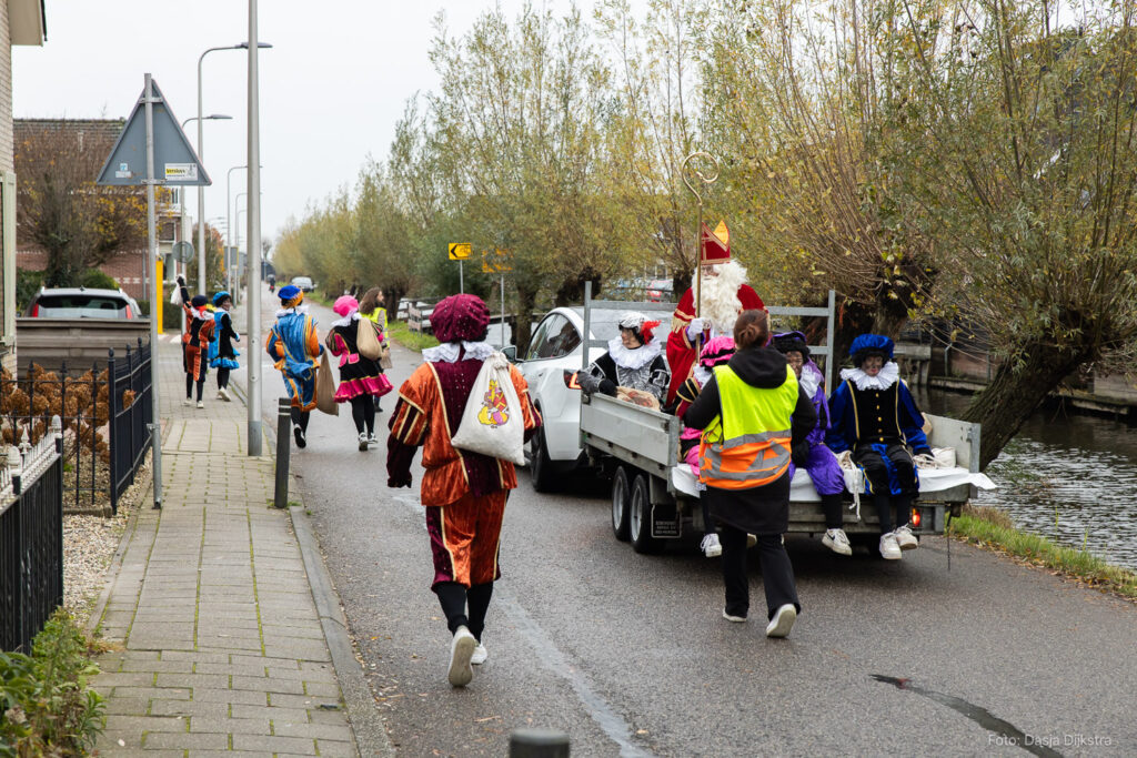 Sinterklaas in Waarder 2024 door Dasja Dijkstra