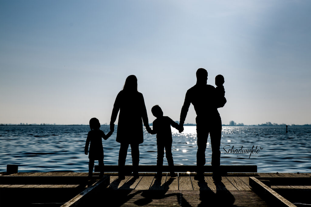 Schaduwfoto helpt bij rouw silhouet foto met overleden dochter getekend Minishoot door Dasja Dijkstra van Das Knuss Fotografie