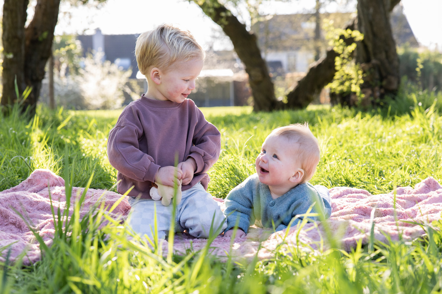 Fotoshoot familie omgeving Utrecht fotosessie door Dasja Dijkstra Das Knuss Fotografie